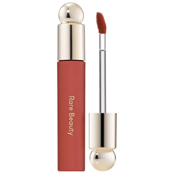 Soft Pinch Tinted Lip Oil de Rare Beauty disponible en Nicaragua en Her Cosmetics